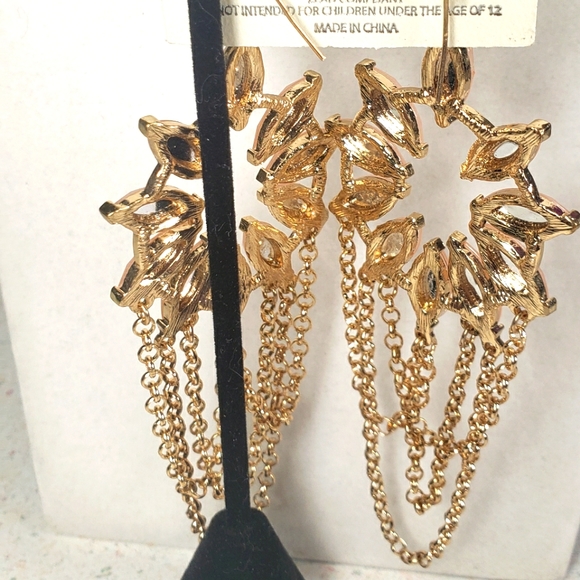 Mia Collection Earrings Peach/Pink Crystal Gold Tone Dangle New On Card - Picture 6 of 6
